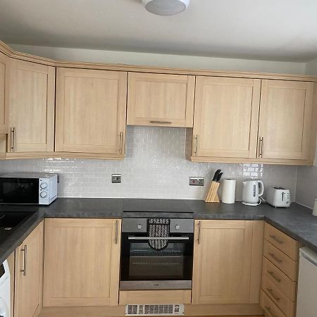Marine Viewing 2 Bedrooms Flat Манчестер Экстерьер фото