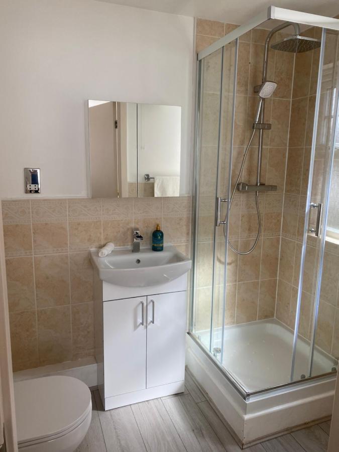 Marine Viewing 2 Bedrooms Flat Манчестер Экстерьер фото