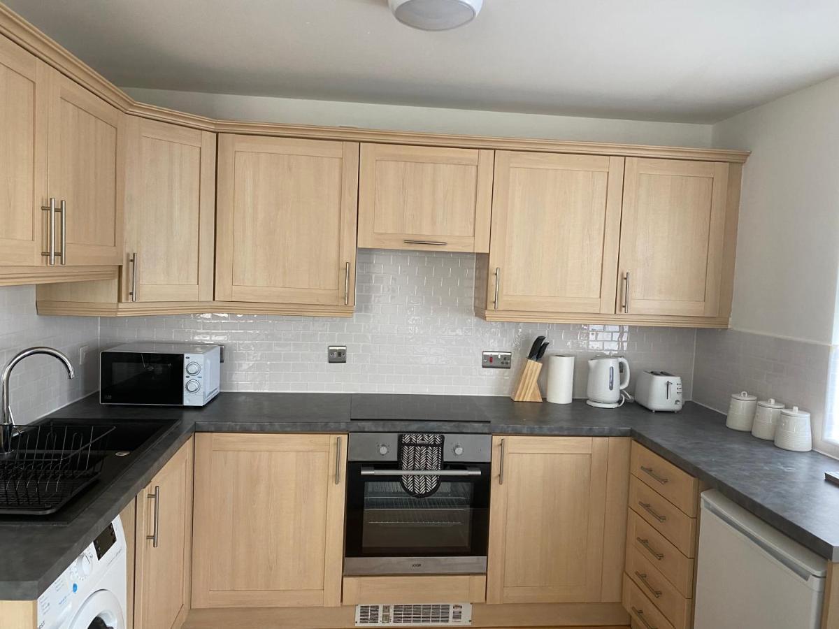 Marine Viewing 2 Bedrooms Flat Манчестер Экстерьер фото