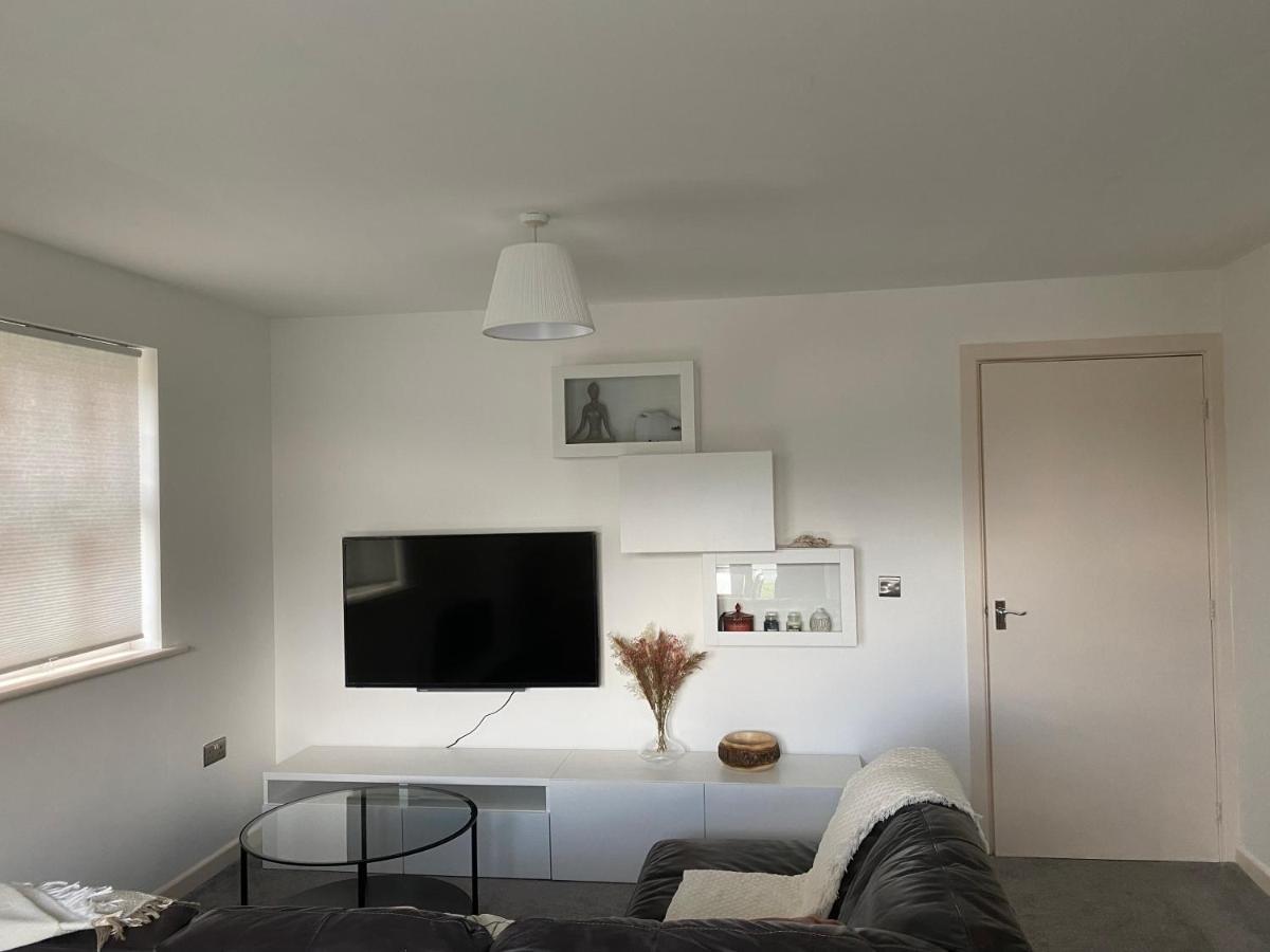 Marine Viewing 2 Bedrooms Flat Манчестер Экстерьер фото